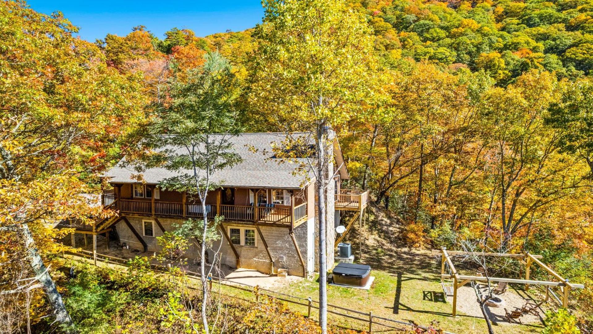 Maggie Valley Cabin With Beautiful Mountain Views, Hottub, Pet Friendly, Gameroom, Fireplace Exterior foto